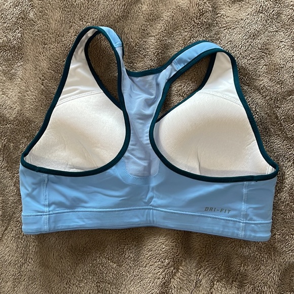 Nike baby blue Dri-fit sports bra, worn twice - Picture 2 of 3